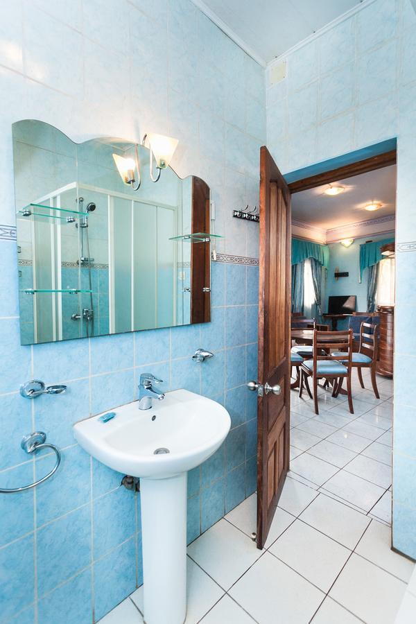 Oceanis Home & Voyages Ivato  エクステリア 写真